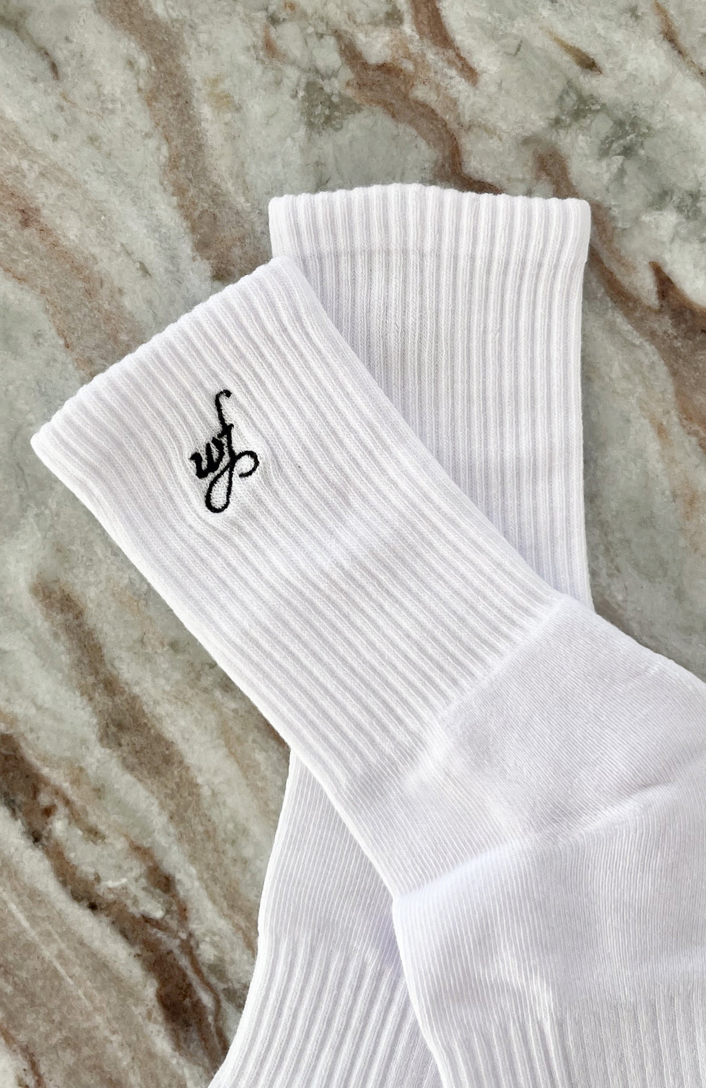 A Glimpse Socks White
