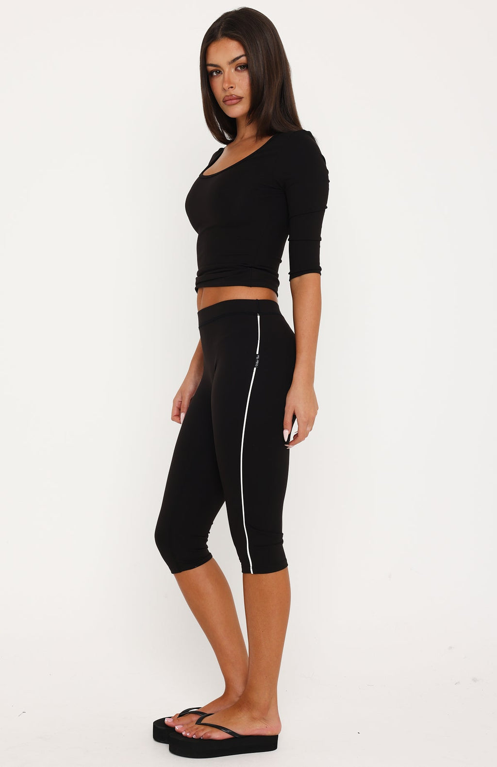Time Stood Still Capri Pants Black