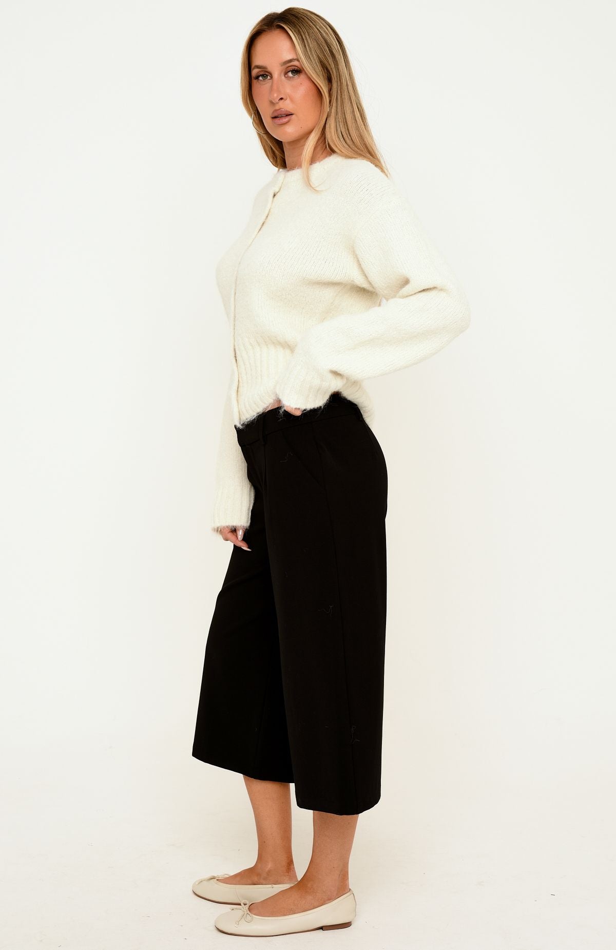 Staying Calm Culottes Black